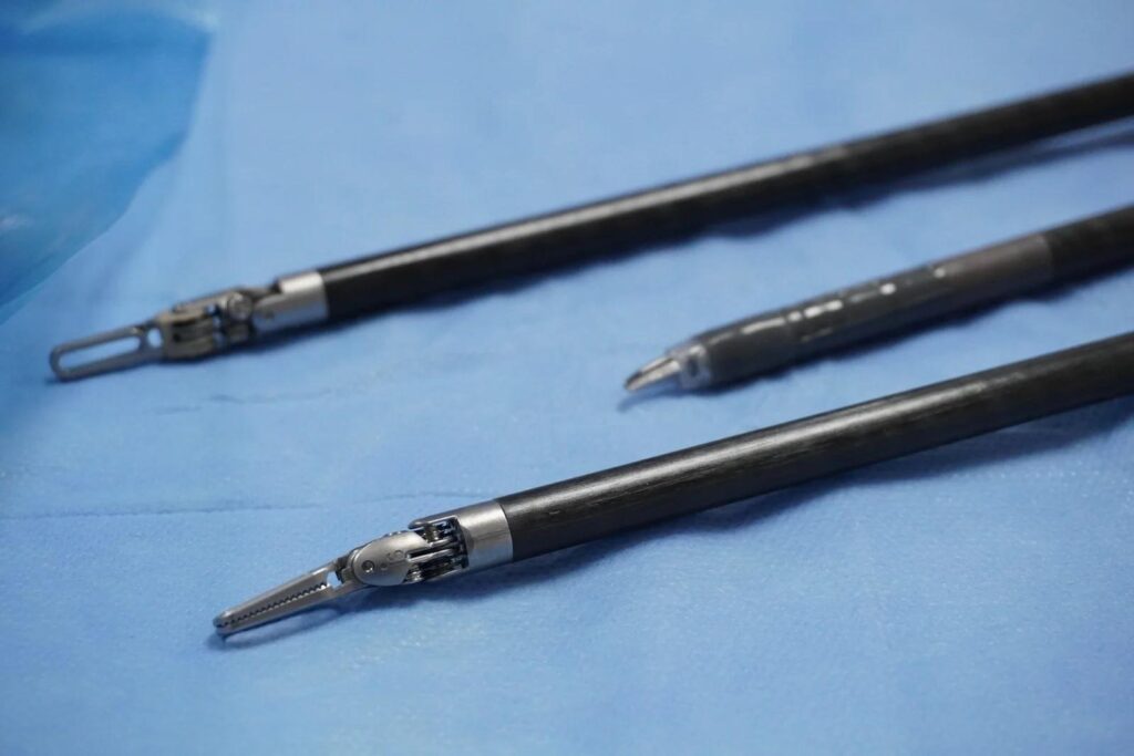 Instrumentos articulados da plataforma de cirurgia robótica